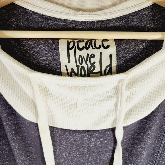 PEACE LOVE WORLD Longsleeve Hooded Shirt Small - Picture 6 of 10
